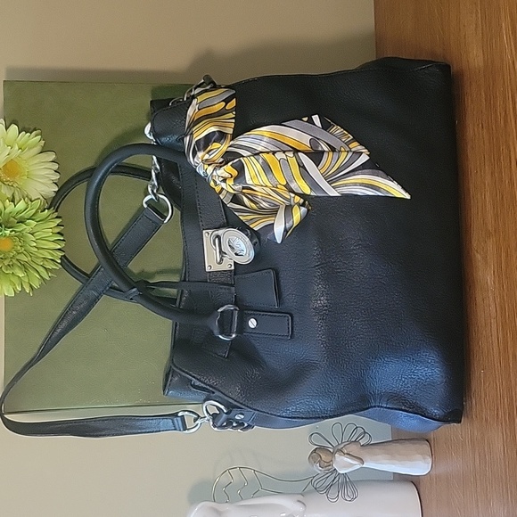 Micheal Kors Hamilton - Picture 3 of 12